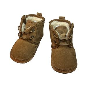 UGG®Baby Neumel Boot
Sz- 02/03